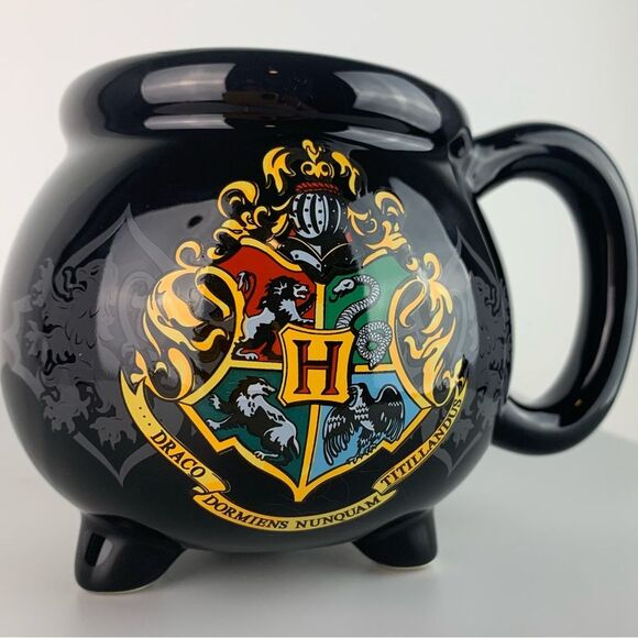 Harry Potter Warner Bros Hogwarts Black Cauldron Coffee 20oz Ceramic Mug - Picture 4 of 6